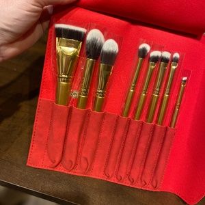 LUXIE Glitter & Gold Brush Set (8 brushes)